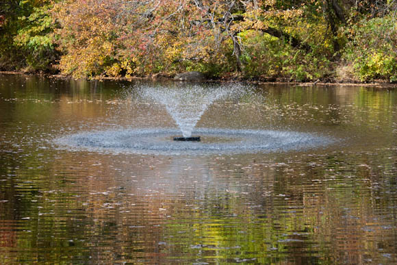 Kasco Marine floating fountain